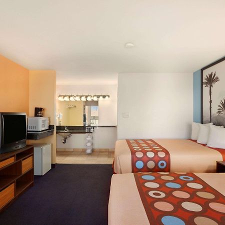 Super 8 By Wyndham Indio Hotel Kültér fotó