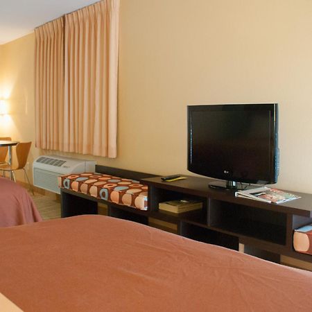 Super 8 By Wyndham Indio Hotel Kültér fotó