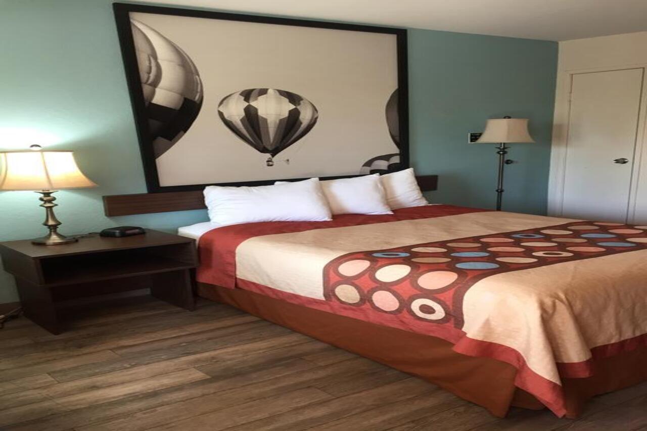 Super 8 By Wyndham Indio Hotel Kültér fotó